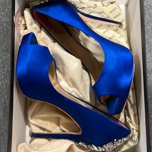 Badgley mischka kiara